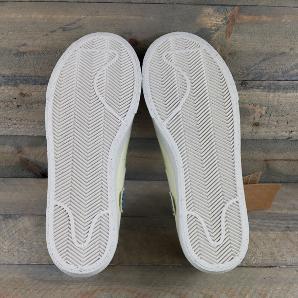 Nike Women's Blazar Low Platform SE NN Casual Shoes Sneakers - Picture 7 of 11